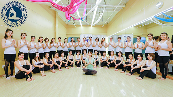 1003�ڱ�ҵ����